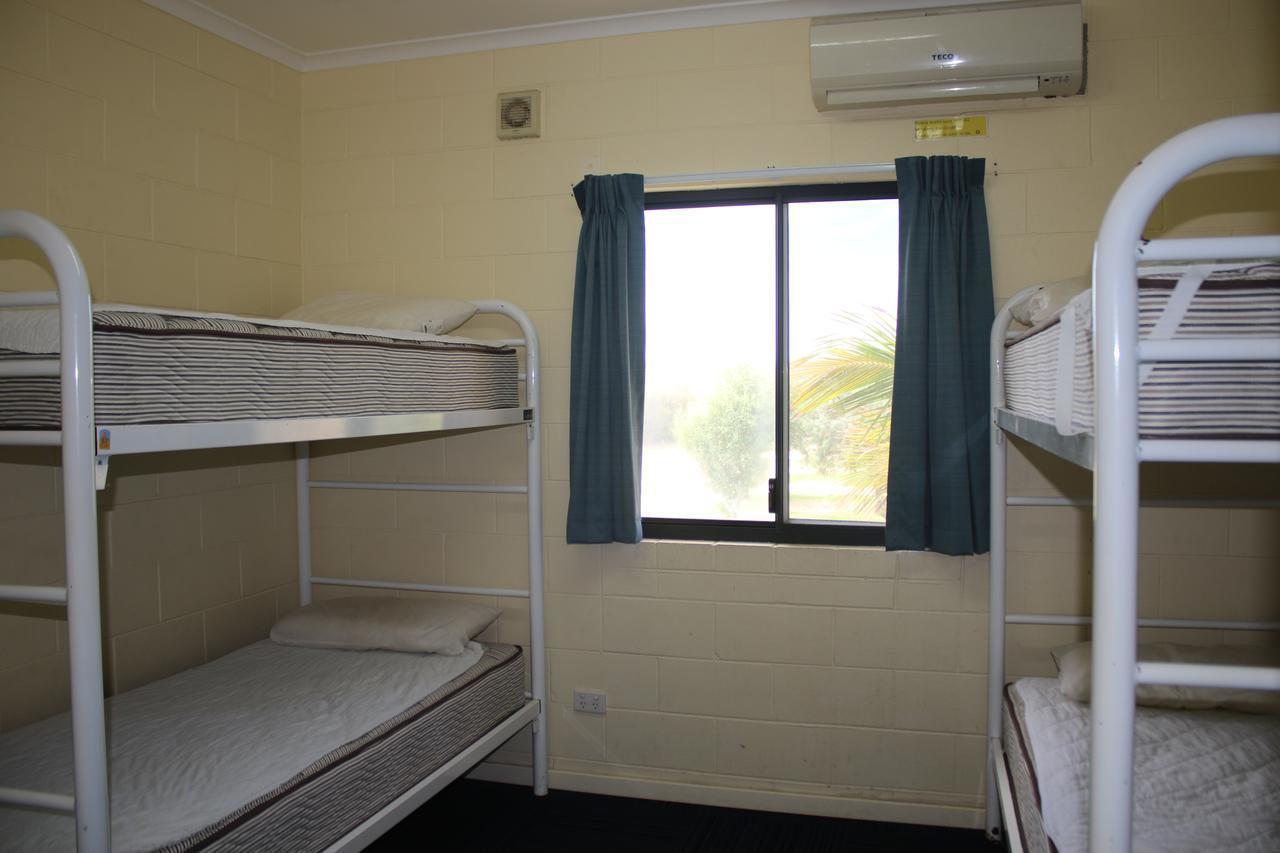 Ningaloo Club Backpackers Hostel Κόραλ Μπέι Εξωτερικό φωτογραφία