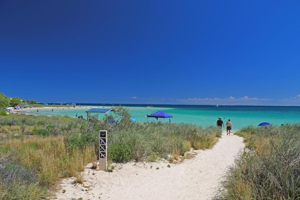 Ningaloo Club Backpackers Hostel Κόραλ Μπέι Εξωτερικό φωτογραφία